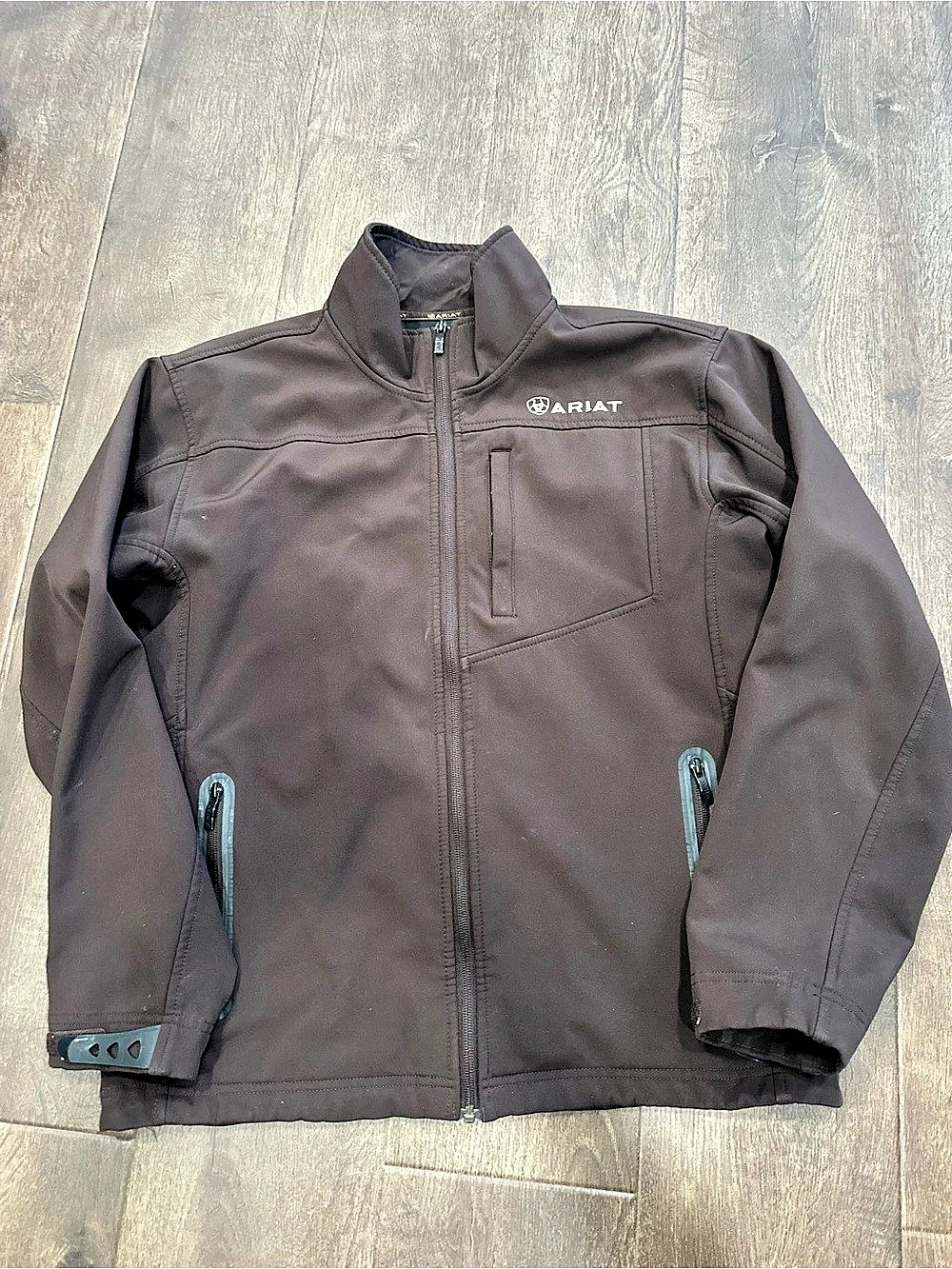 Ariat Logo Softshell Jacket Men's Lightweight Jacket Brown Medium
